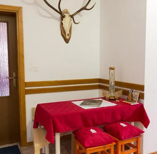 Prenocisca Jezero Daire Gorenje Jezero