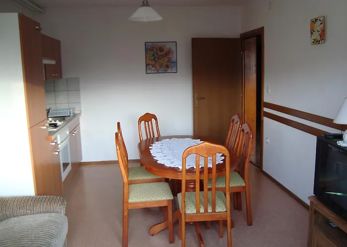 Daire Prenocisca Jezero Gorenje Jezero